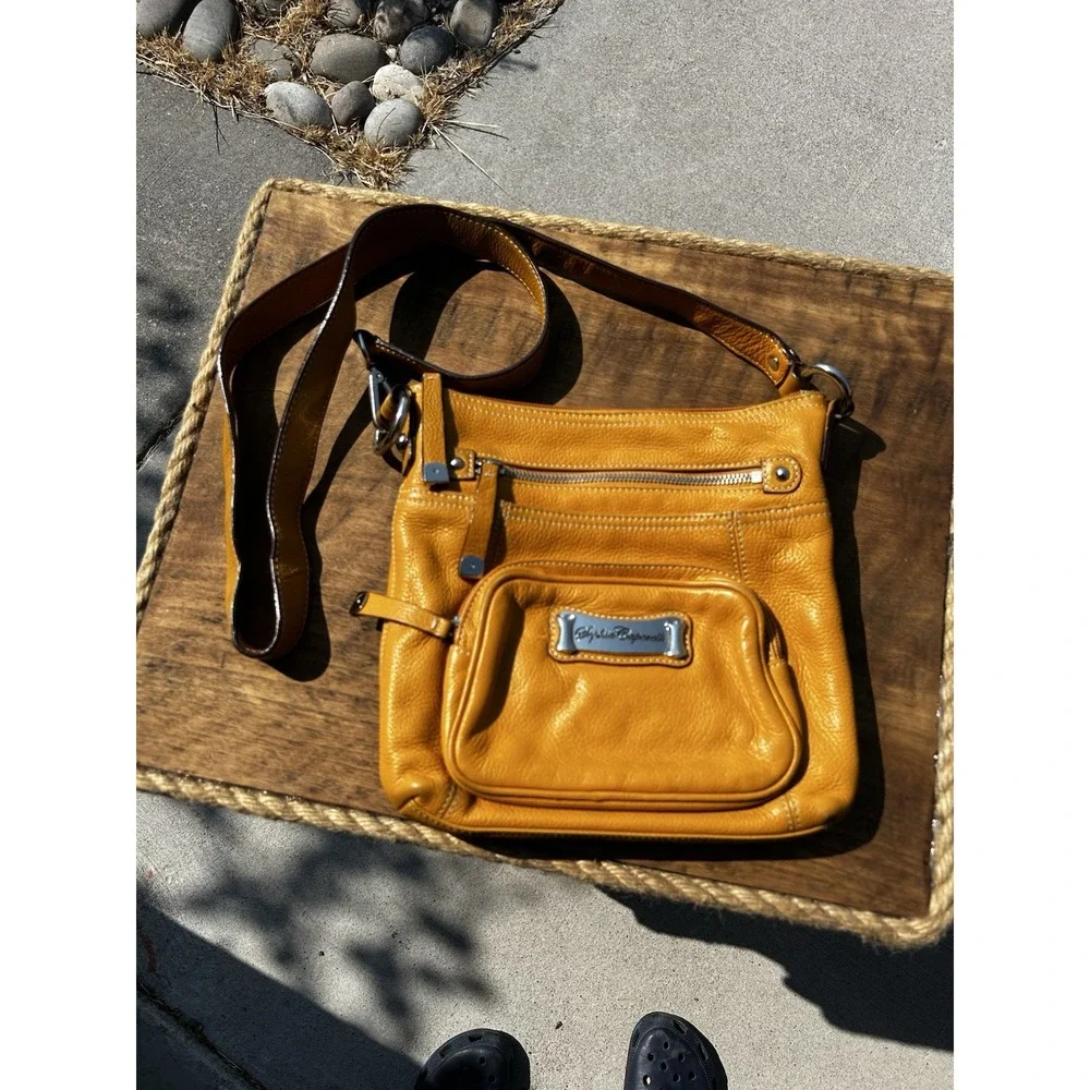 Sophia Caperelli Yellow Pebbled Leather Crossbody Bag Purse Multi Zipper Pockets